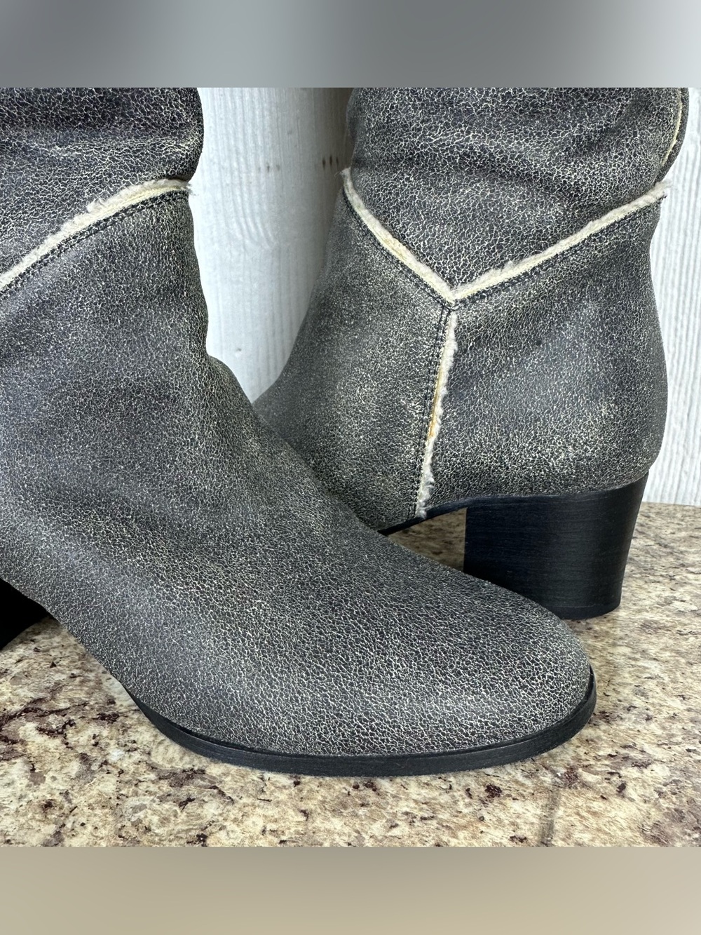 CHANEL Shearling Boots
Grey Distressed Leather 37.5 - Picture 13 of 15